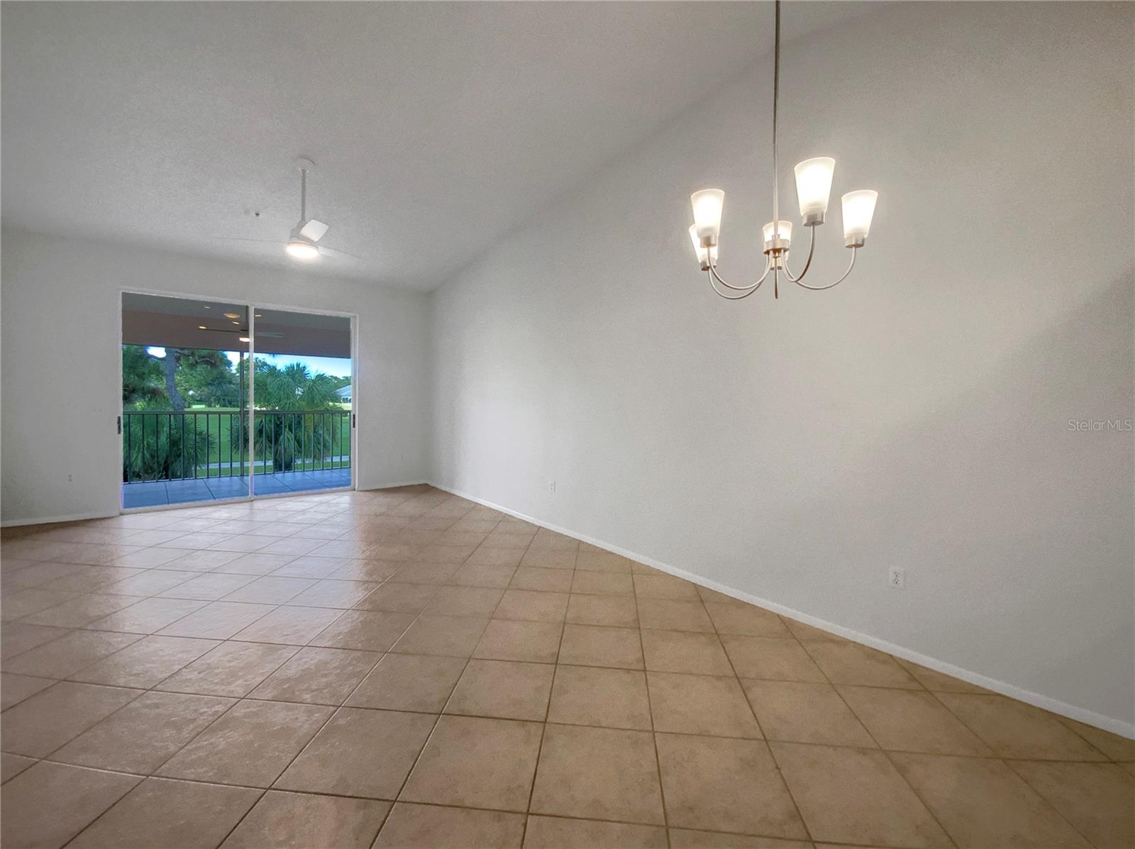 6904 DREWRYS BLF #810, BRADENTON, FL, 34203