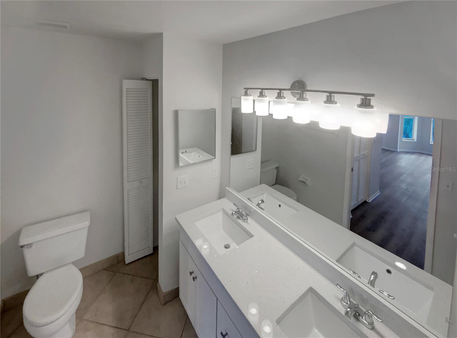 6904 DREWRYS BLF #810, BRADENTON, FL, 34203