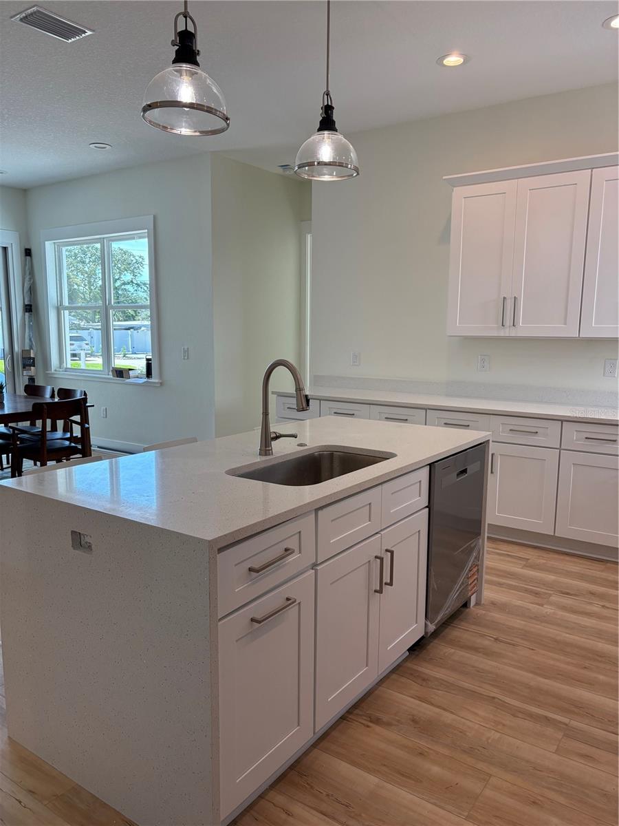 14733 SUNSET DR, LARGO, FL, 33774