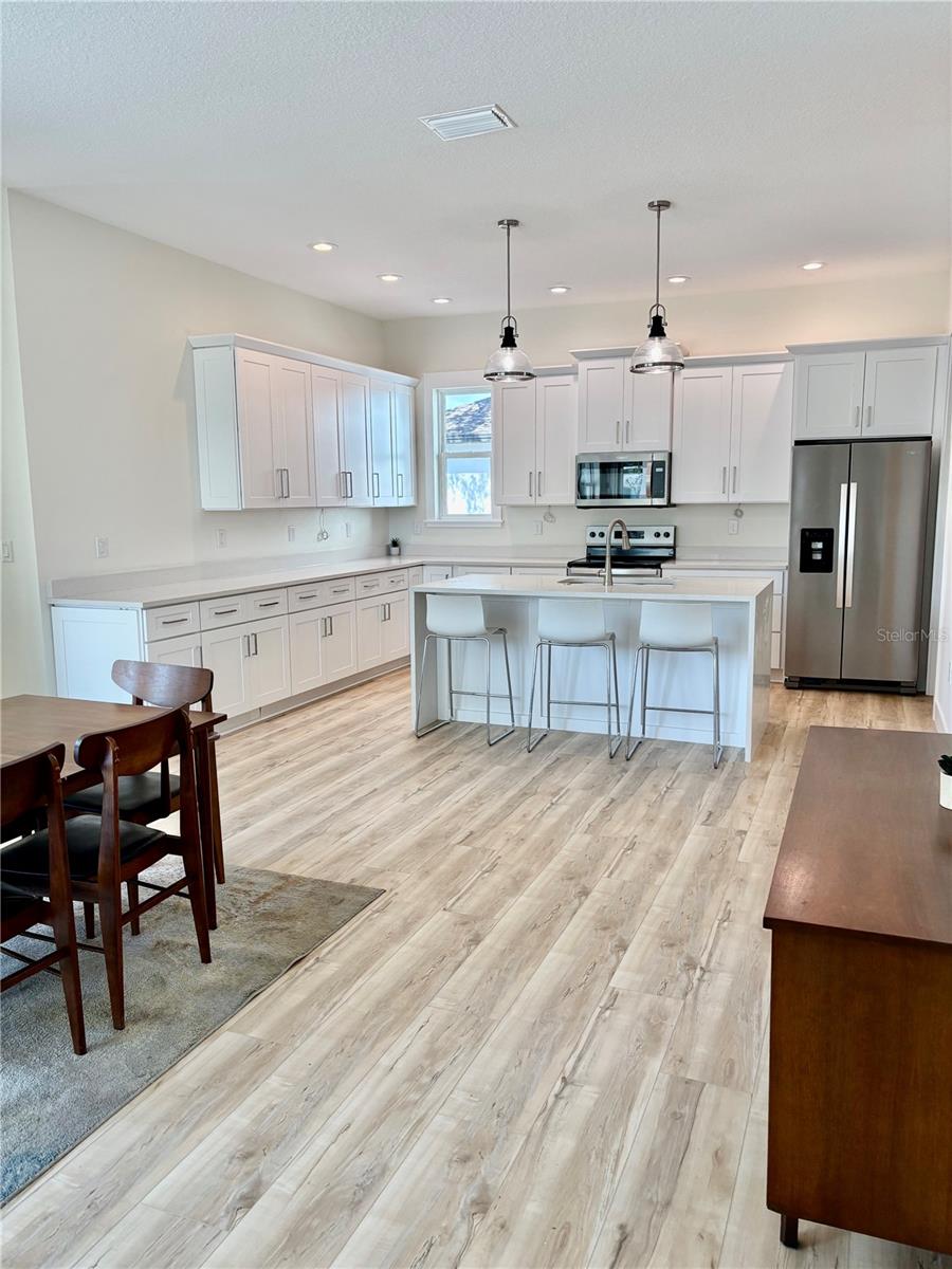 14733 SUNSET DR, LARGO, FL, 33774