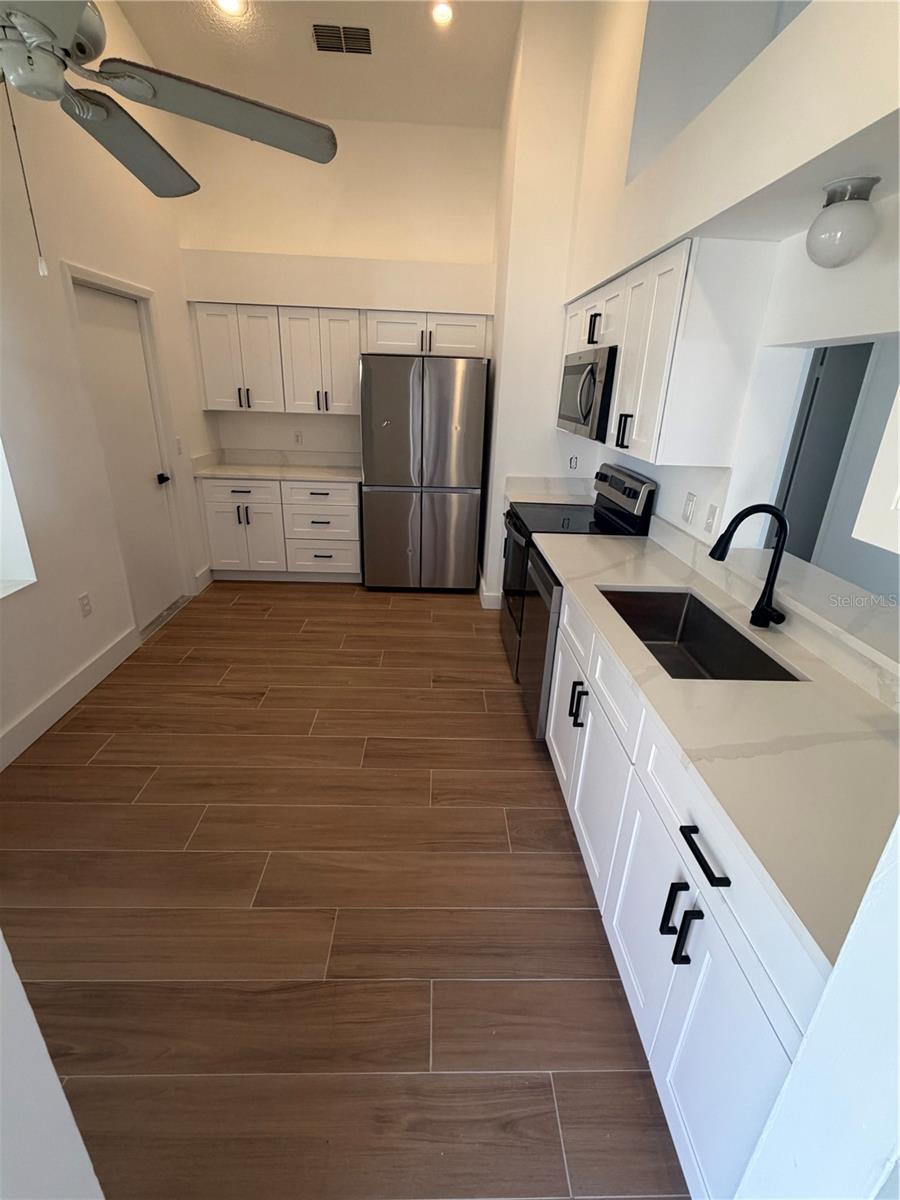 4352 SANDHURST DR, ORLANDO, FL, 32817