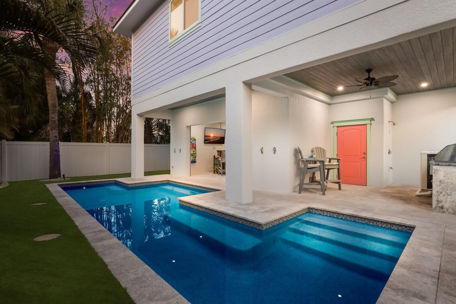 112 MANGROVE AVE, ANNA MARIA, FL, 34216