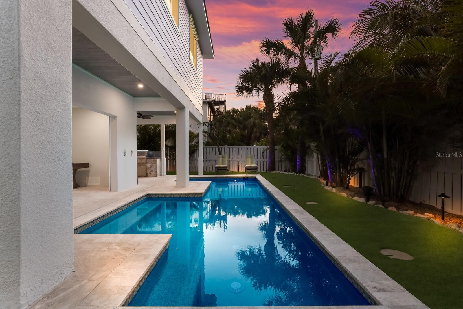 112 MANGROVE AVE, ANNA MARIA, FL, 34216