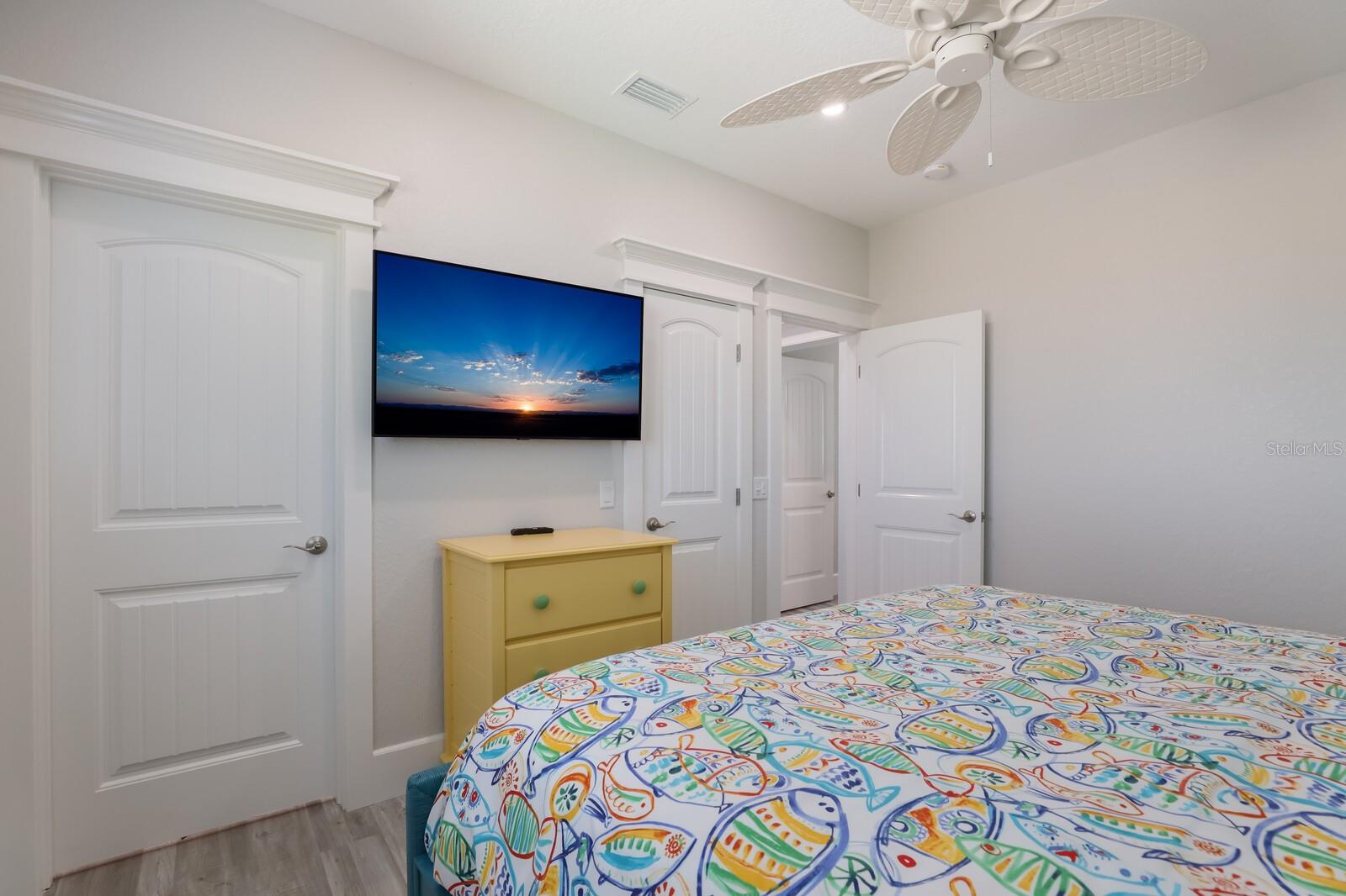 112 MANGROVE AVE, ANNA MARIA, FL, 34216