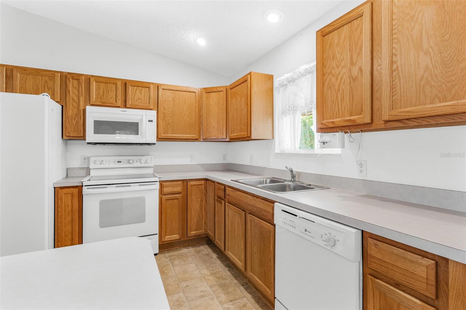 2732 PRIVADA DR, THE VILLAGES, FL, 32162