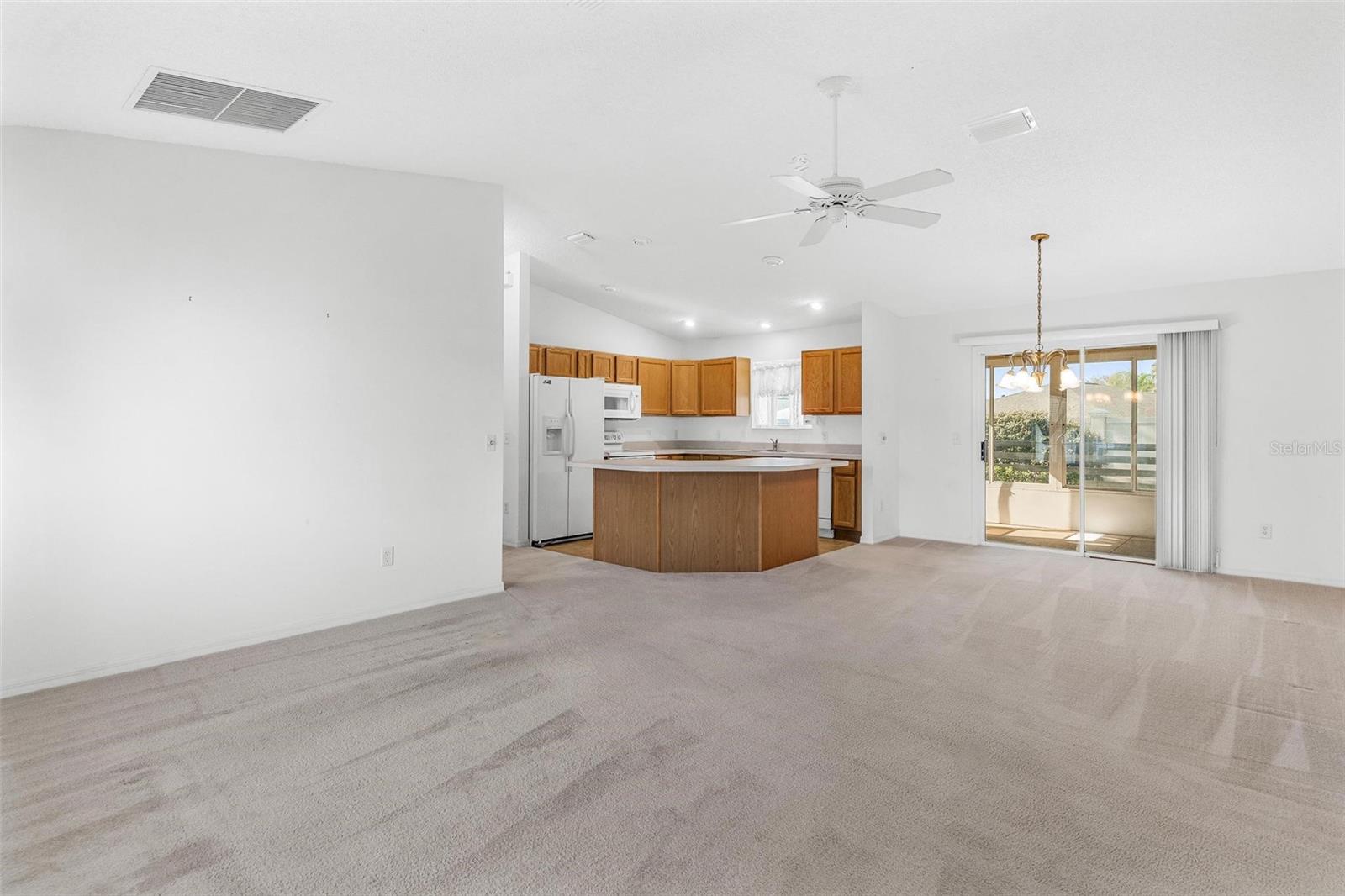 2732 PRIVADA DR, THE VILLAGES, FL, 32162