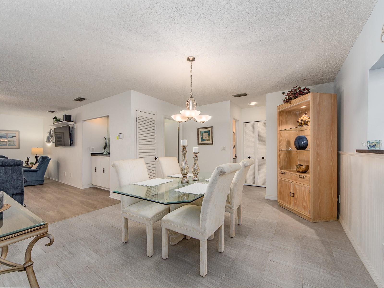 2900 GULF BLVD #307, BELLEAIR BEACH, FL, 33786