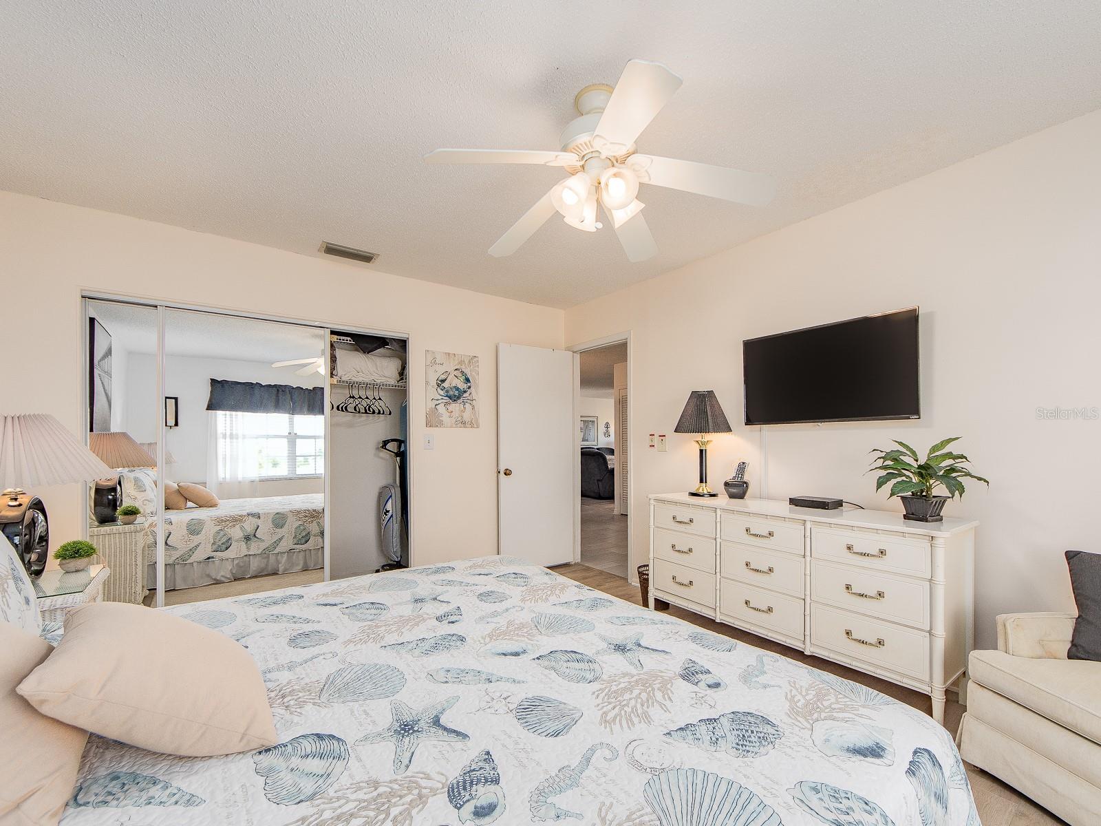 2900 GULF BLVD #307, BELLEAIR BEACH, FL, 33786