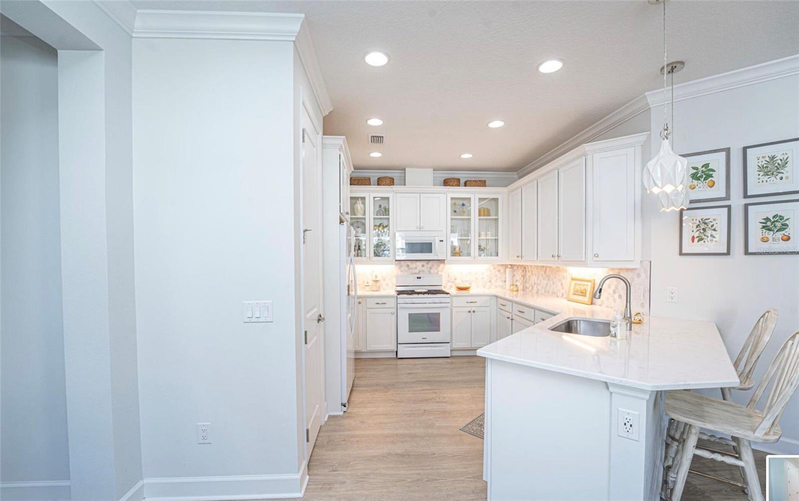 546 MARGARITAVILLE AVE, DAYTONA BEACH, FL, 32124