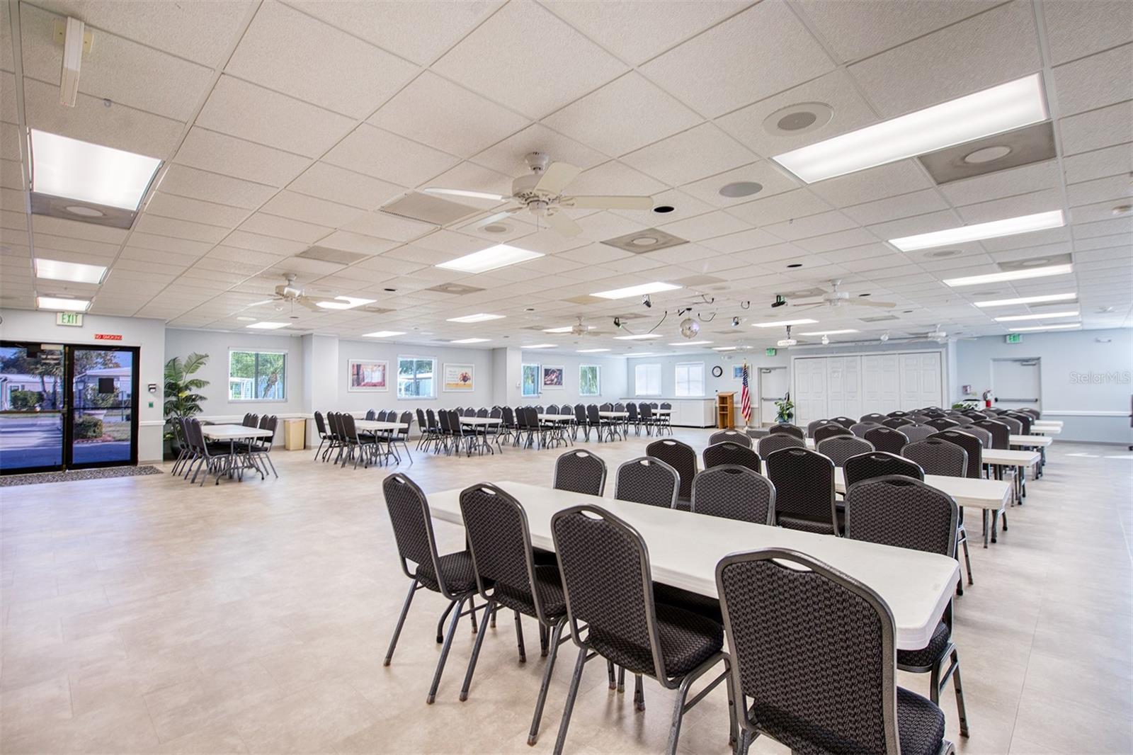 72 PELICAN DR E, OLDSMAR, FL, 34677