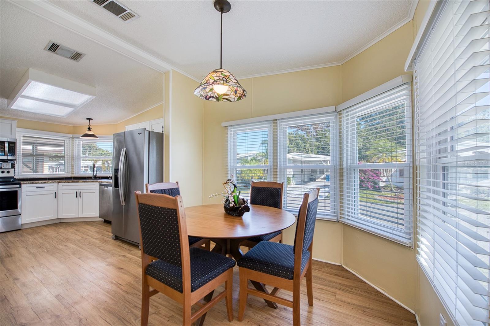 72 PELICAN DR E, OLDSMAR, FL, 34677