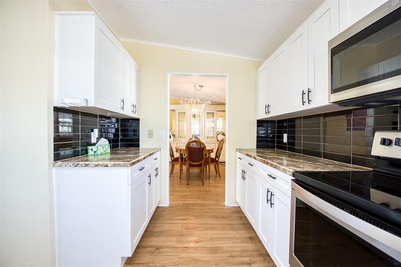 72 PELICAN DR E, OLDSMAR, FL, 34677