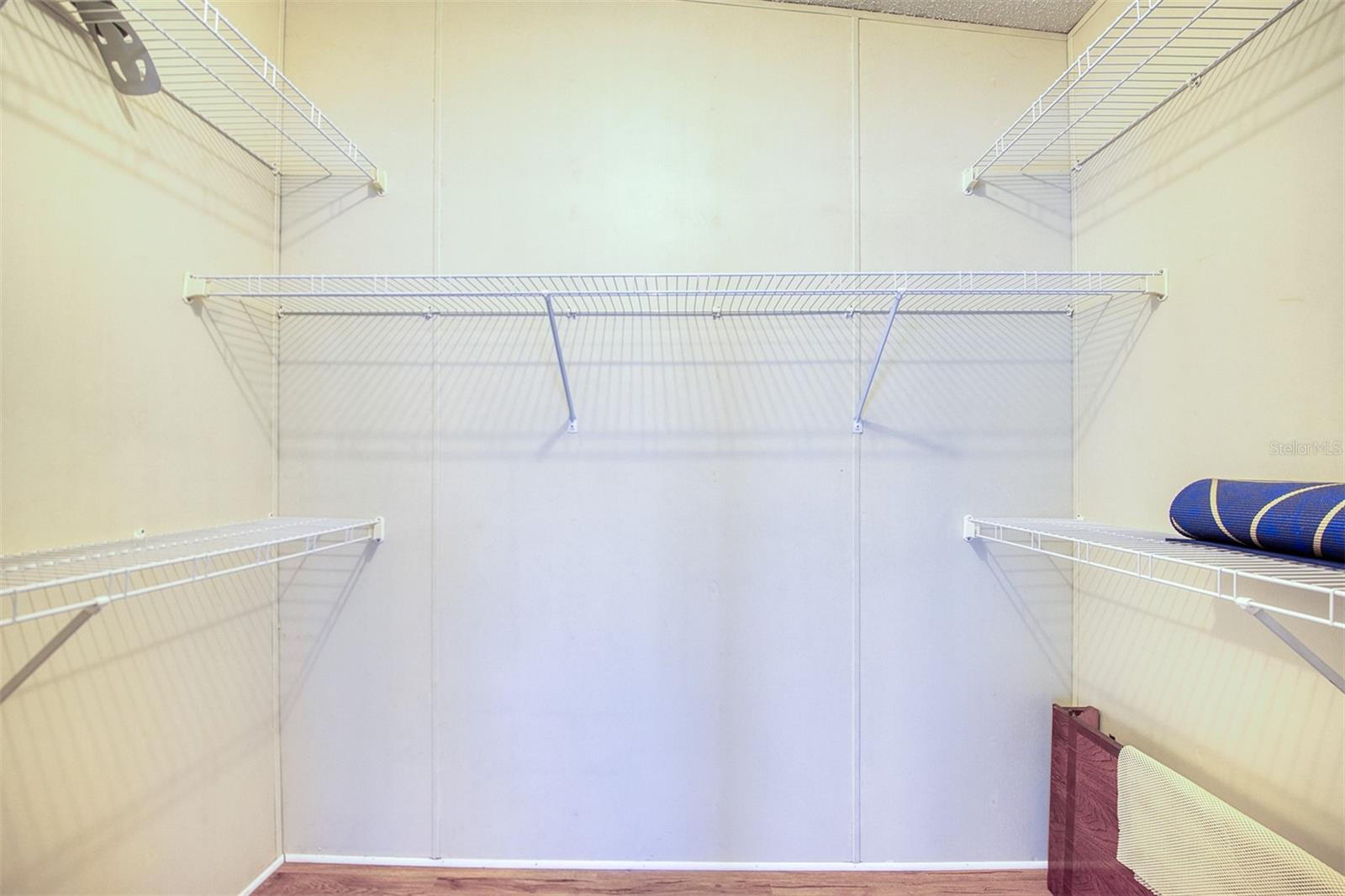 72 PELICAN DR E, OLDSMAR, FL, 34677