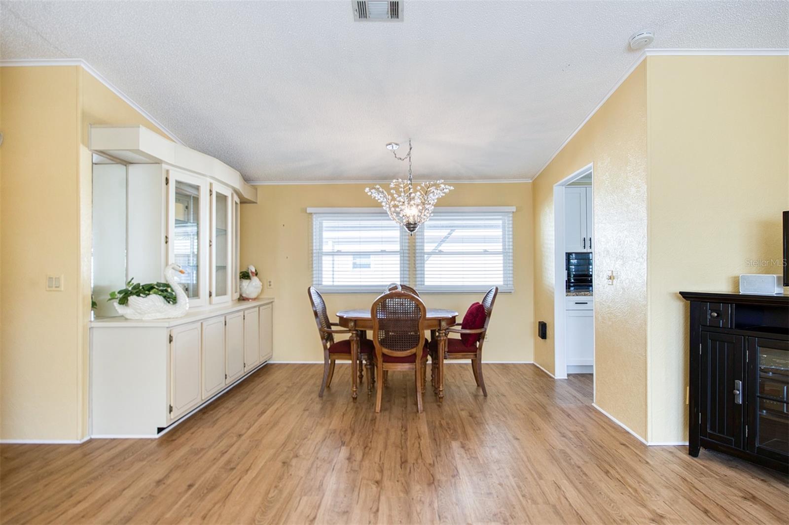 72 PELICAN DR E, OLDSMAR, FL, 34677