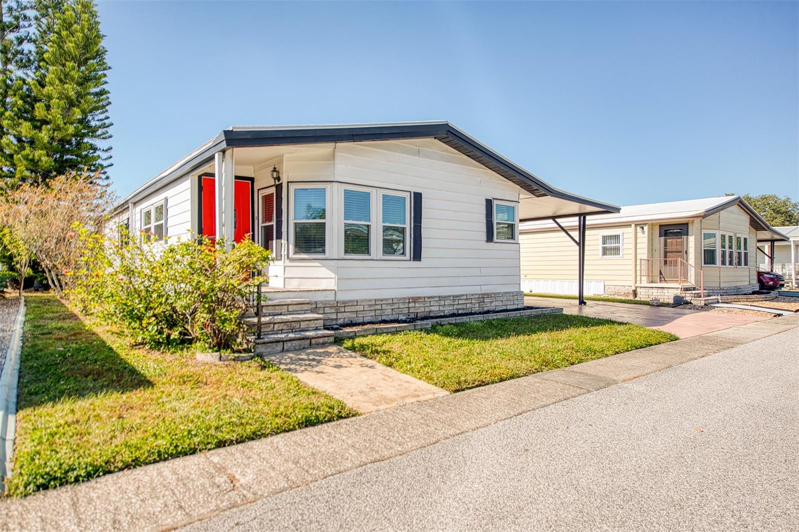 72 PELICAN DR E, OLDSMAR, FL, 34677