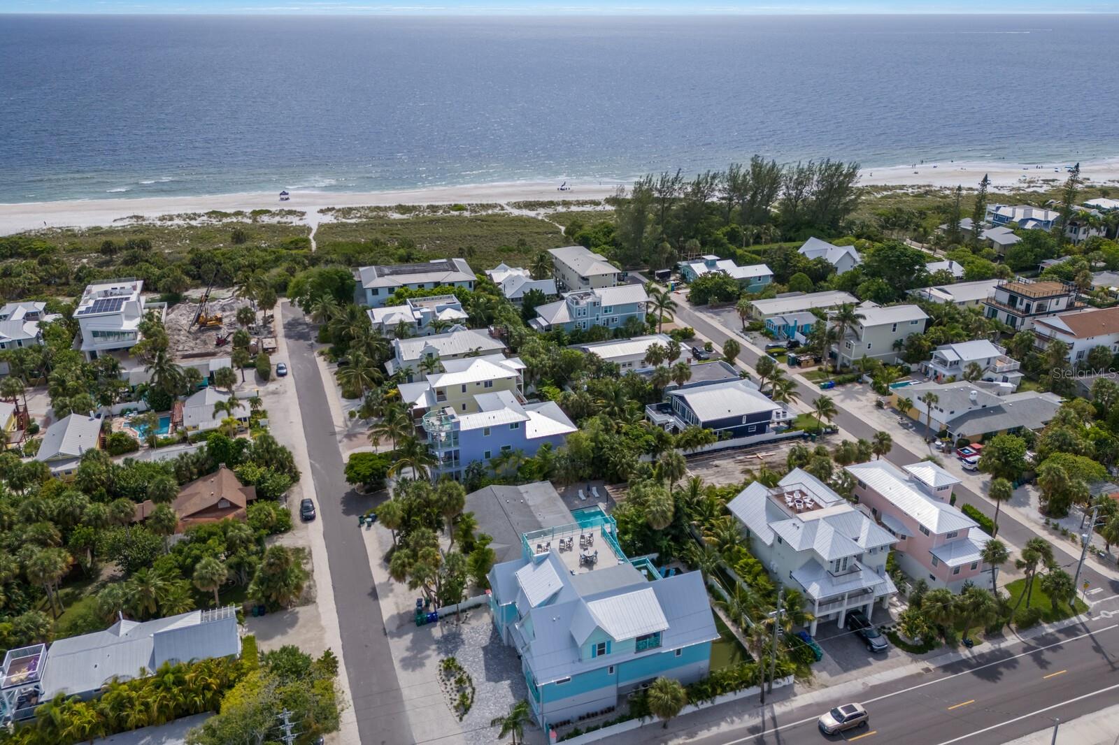 118 MANGROVE AVE, ANNA MARIA, FL, 34216
