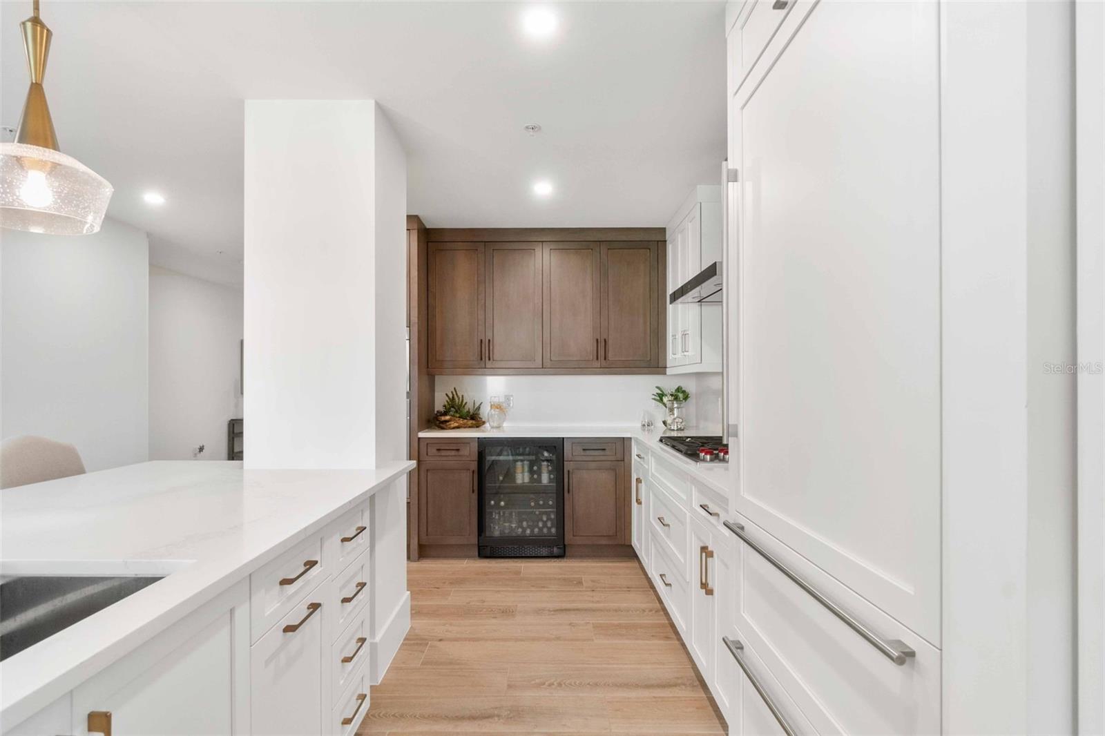 A4672418 Property Photo