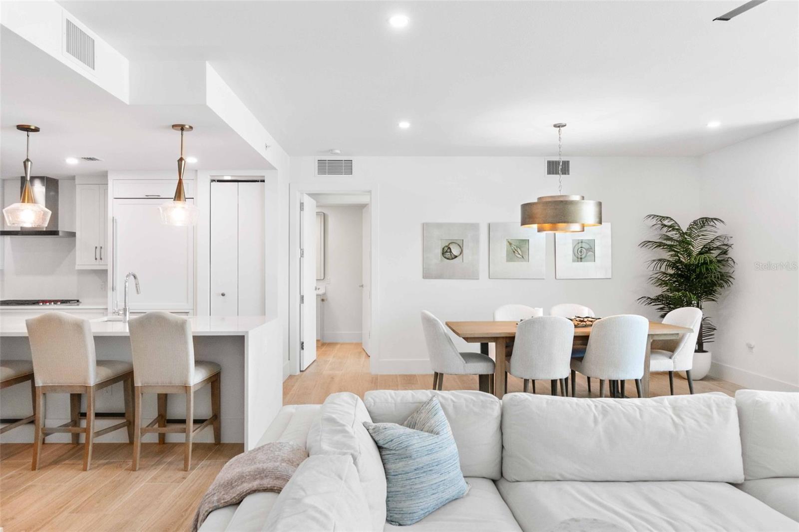 A4672418 Property Photo