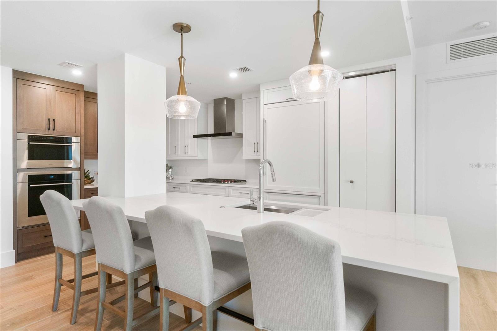 A4672418 Property Photo