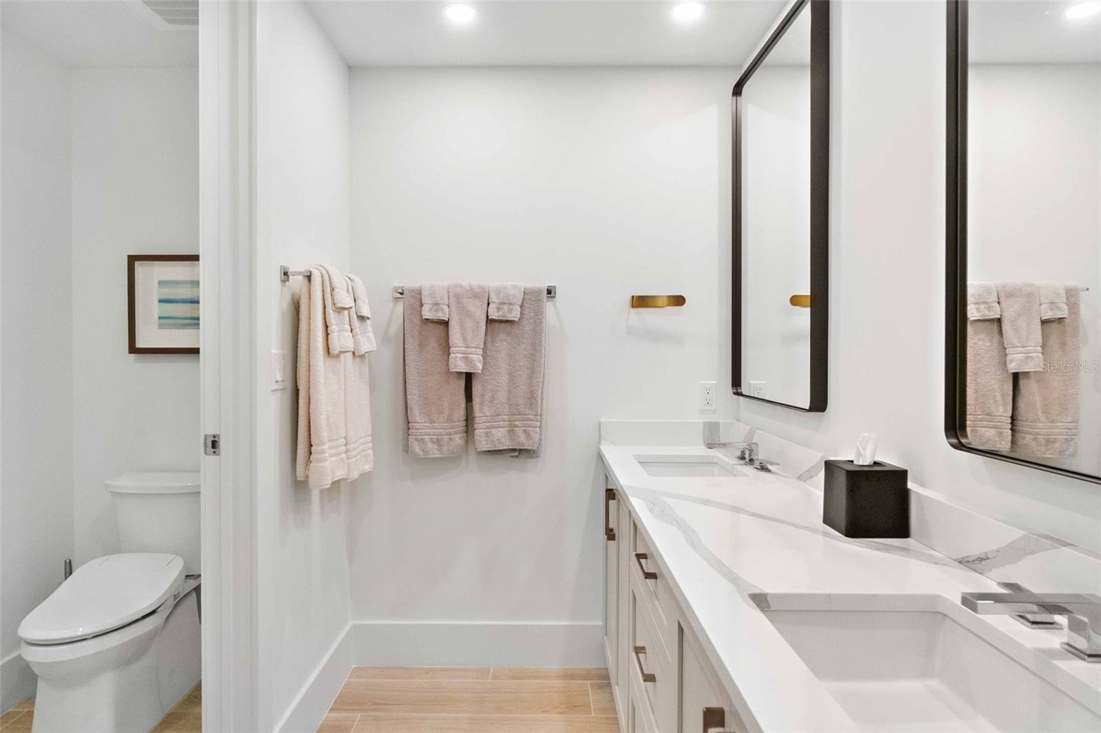 A4672418 Property Photo