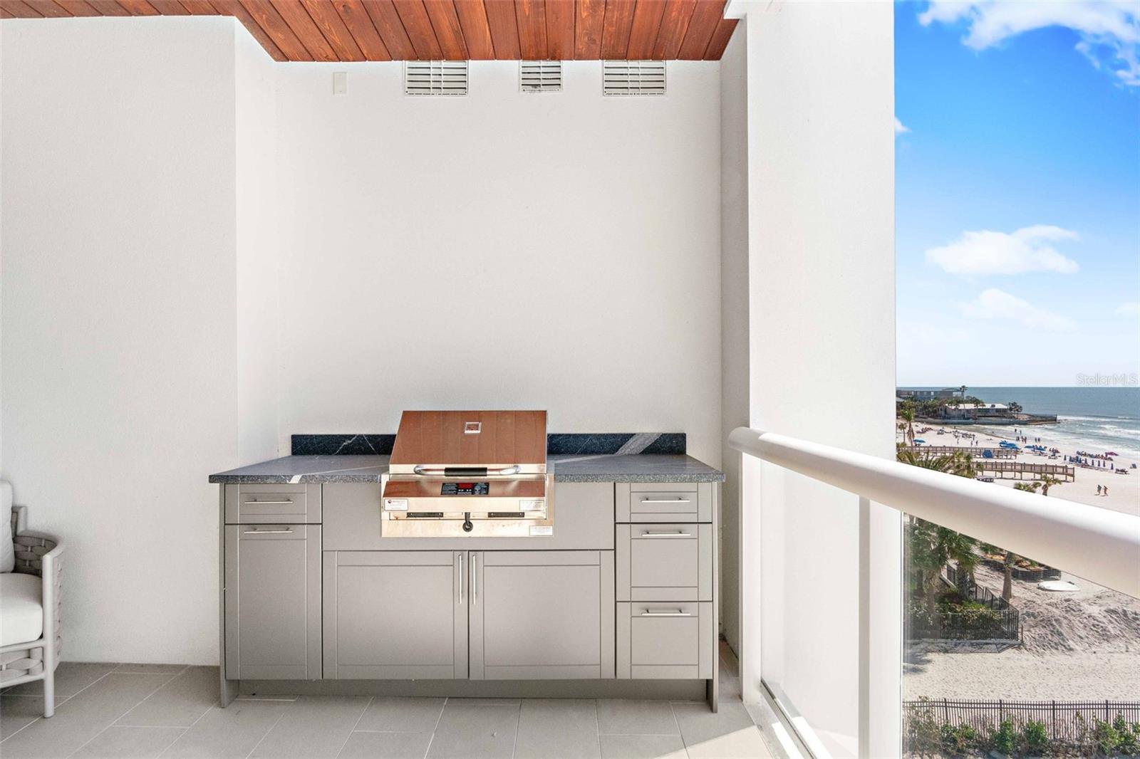 A4672418 Property Photo