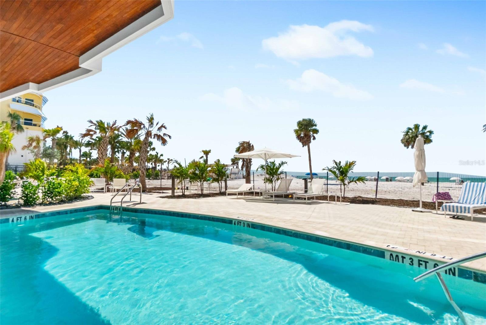 A4672418 Property Photo