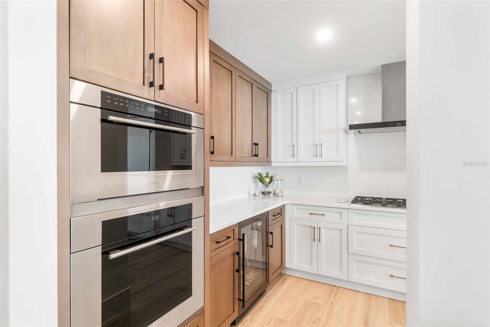 A4672418 Property Photo