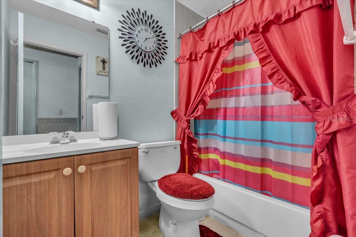 1215 EDGERTON DR, VALRICO, FL, 33594