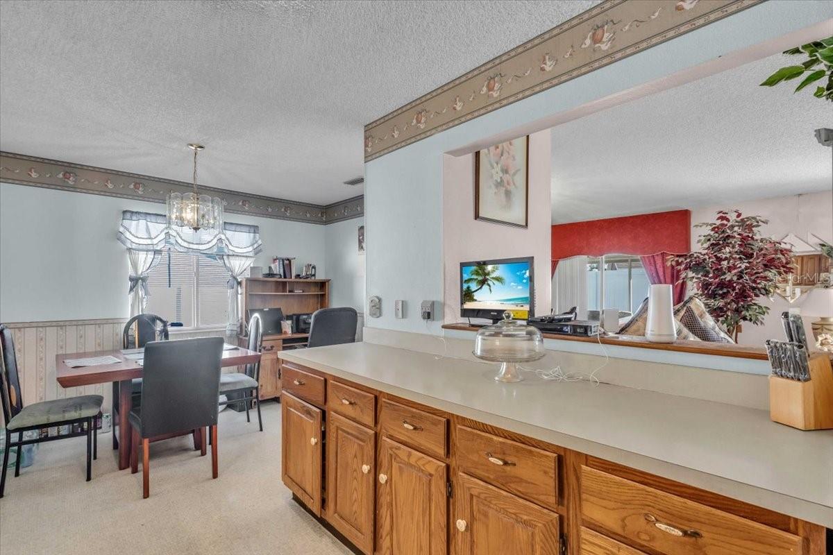 1215 EDGERTON DR, VALRICO, FL, 33594