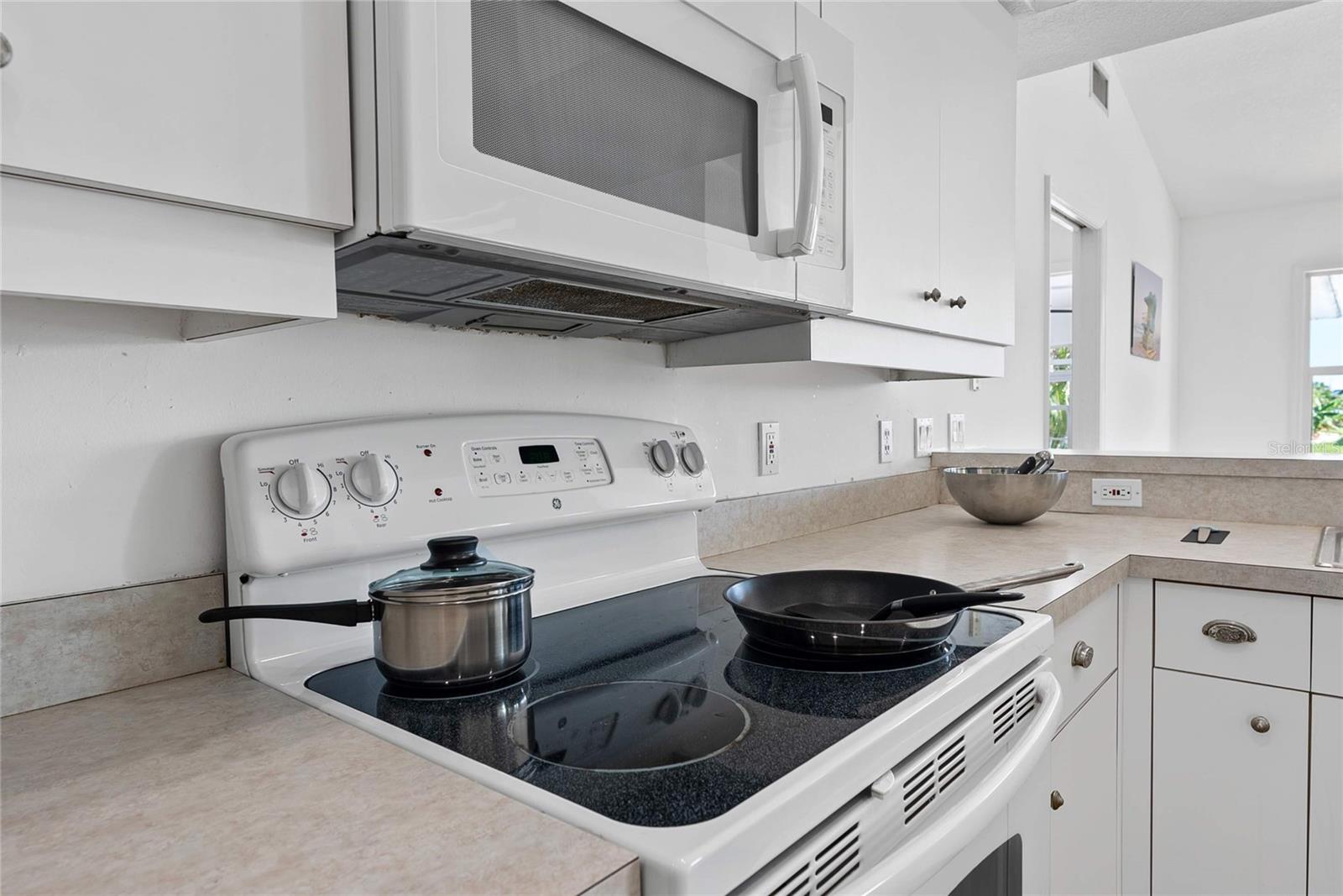 15450 MCCOMB CIR, PORT CHARLOTTE, FL, 33981