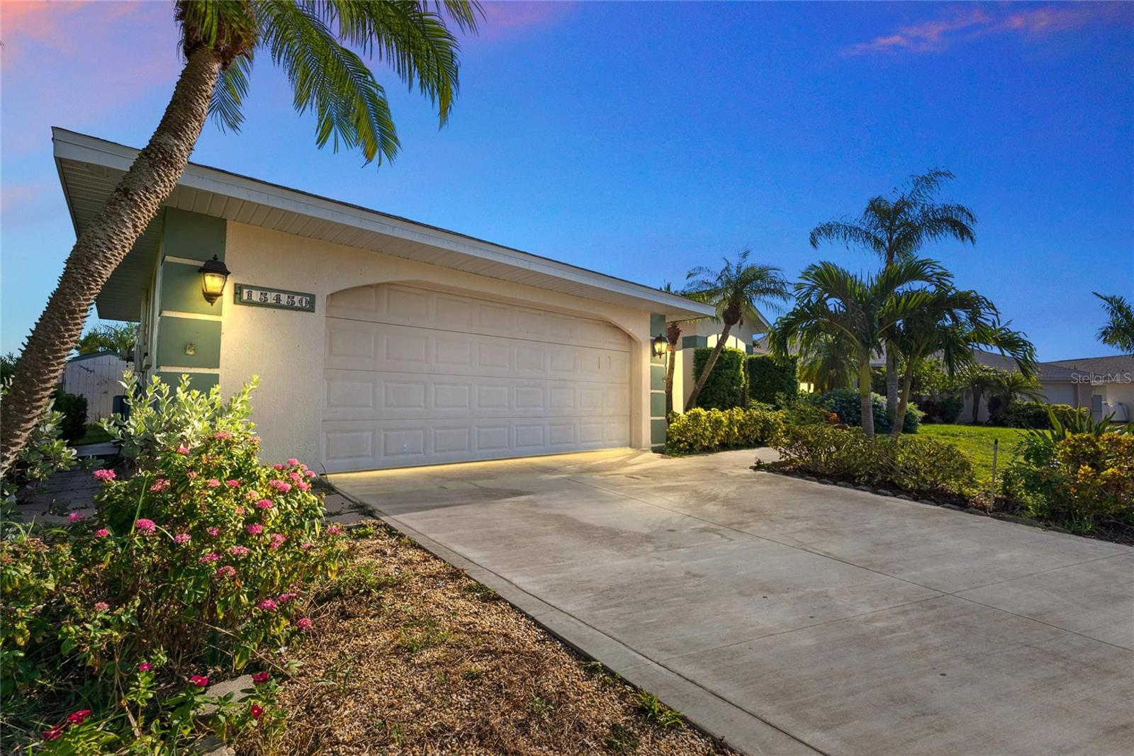 15450 MCCOMB CIR, PORT CHARLOTTE, FL, 33981