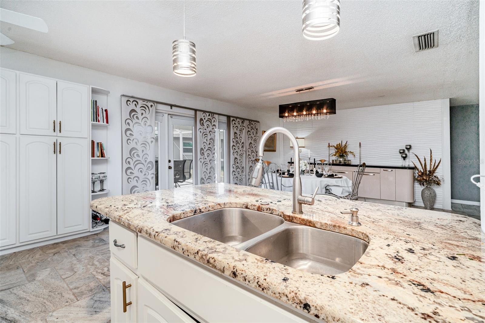 4168 HARBOR BLVD, PORT CHARLOTTE, FL, 33952