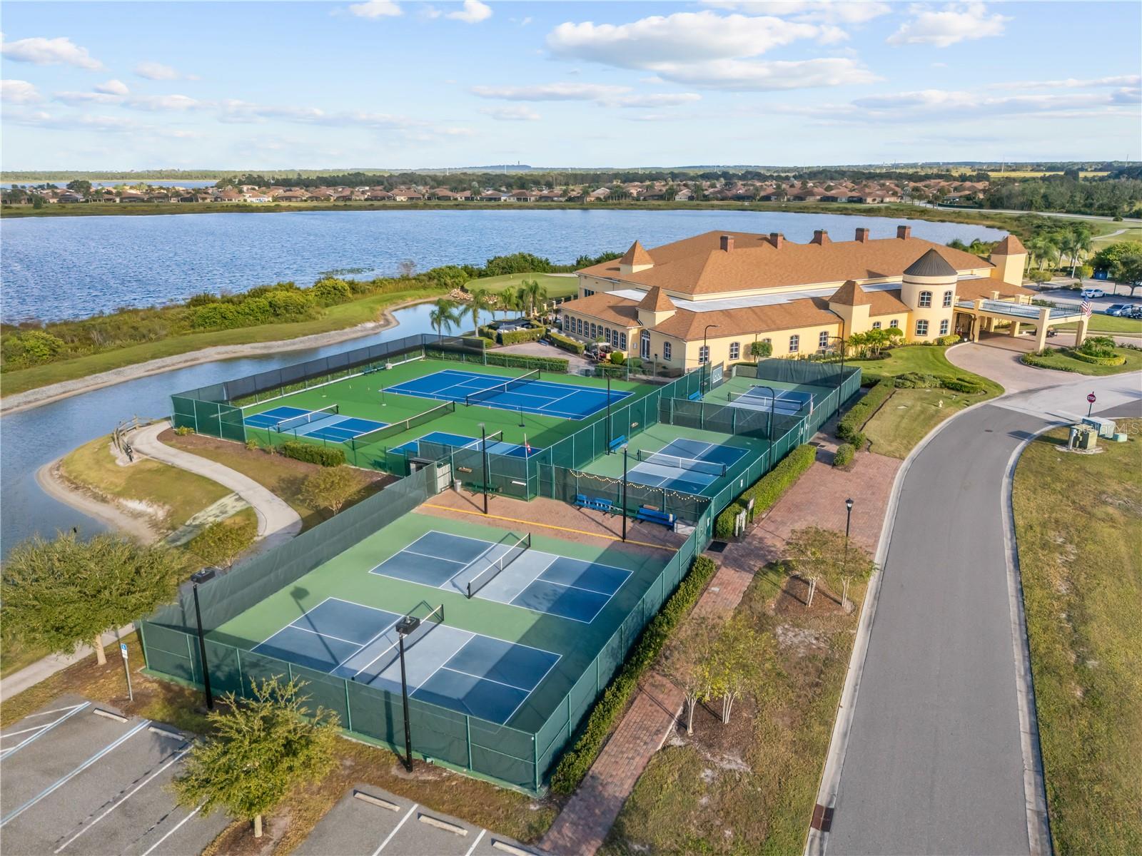 4048 PHOENICIAN WAY, WINTER HAVEN, FL, 33884