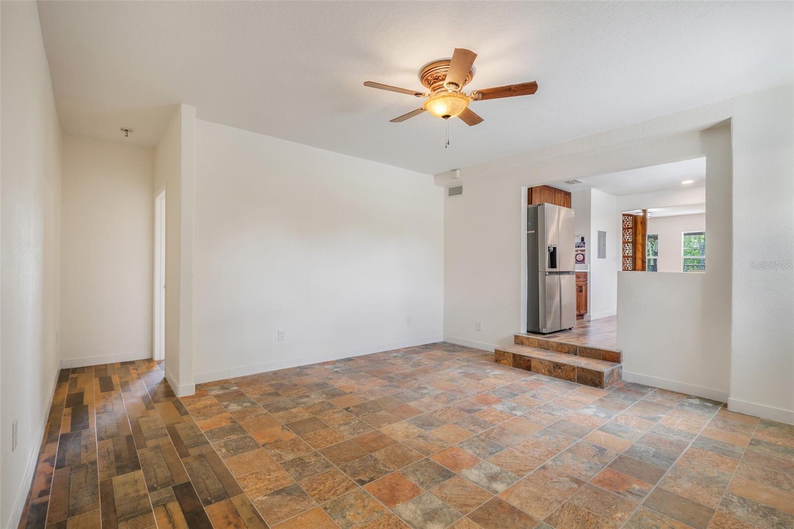 13832 BAY LAKE RD, GROVELAND, FL, 34736