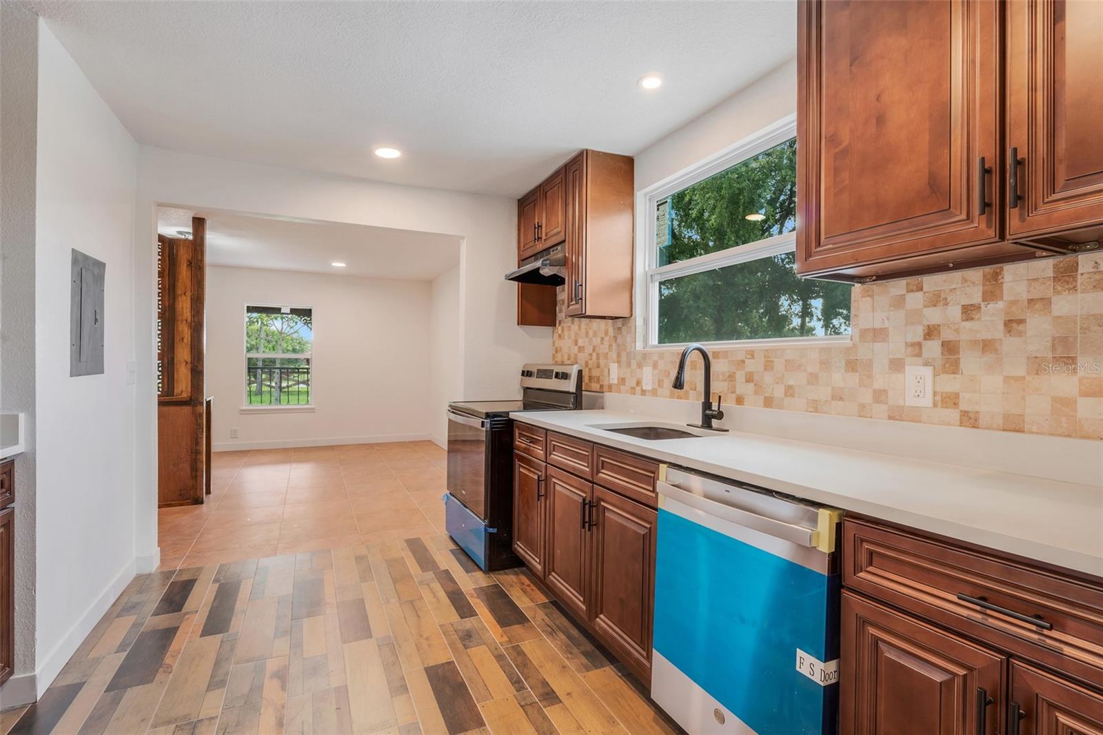 13832 BAY LAKE RD, GROVELAND, FL, 34736