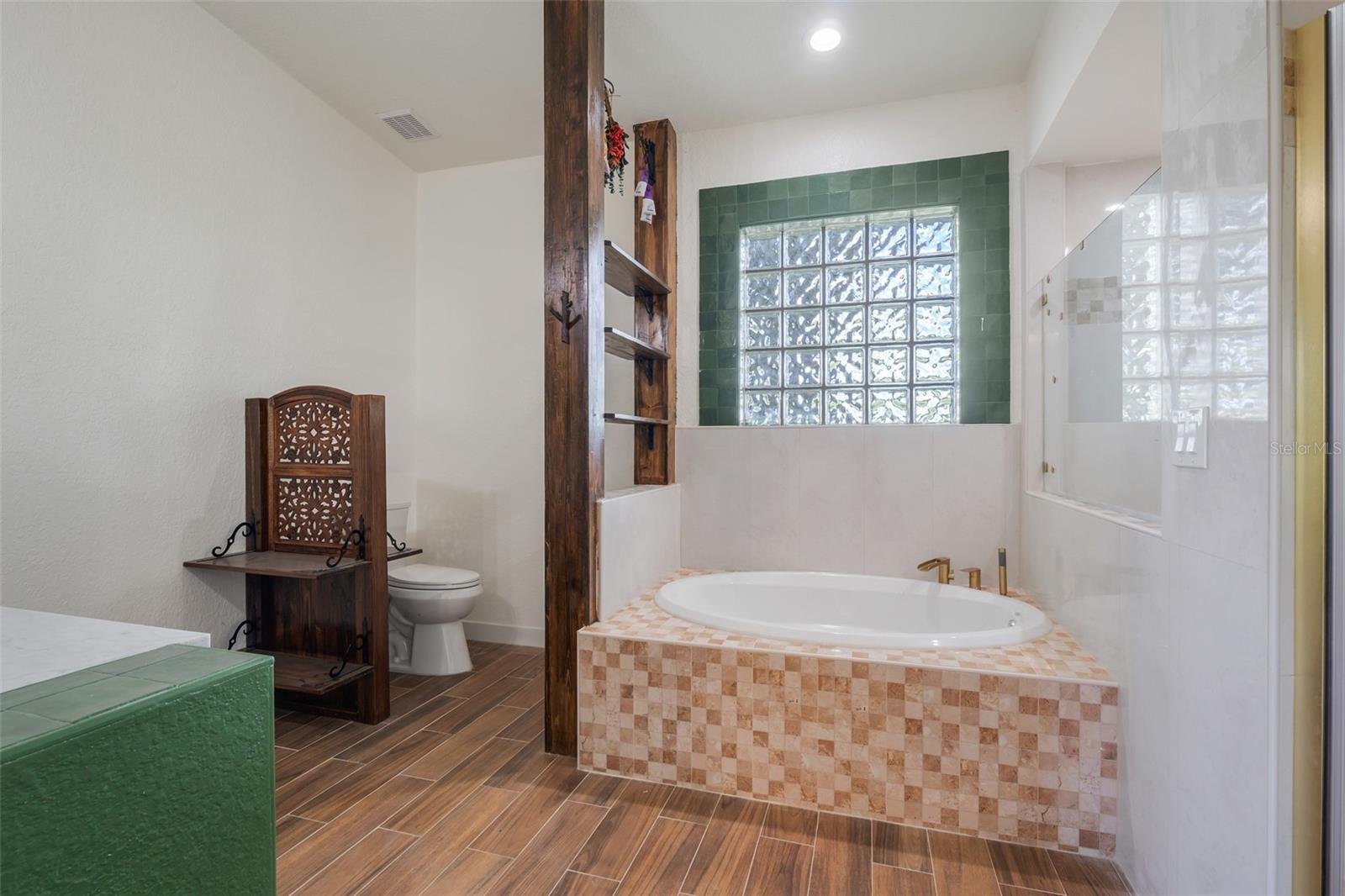 13832 BAY LAKE RD, GROVELAND, FL, 34736