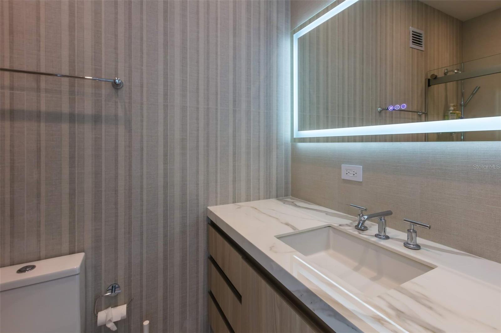 PR9117438 Property Photo