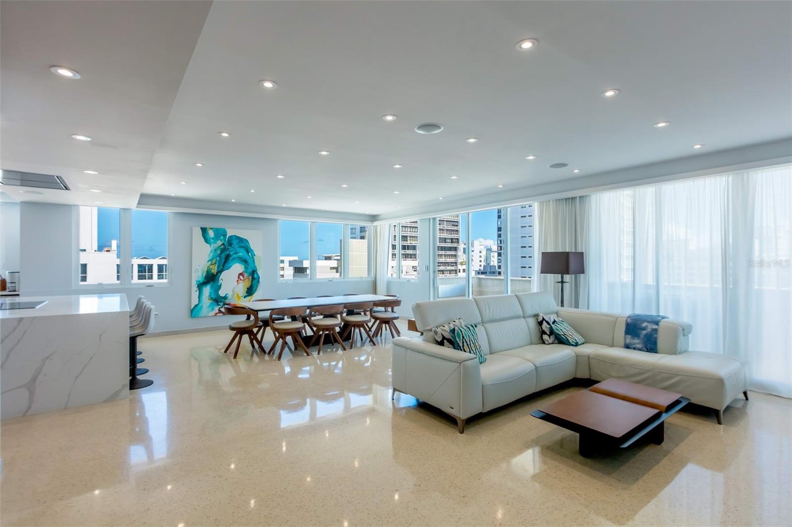 PR9117438 Property Photo