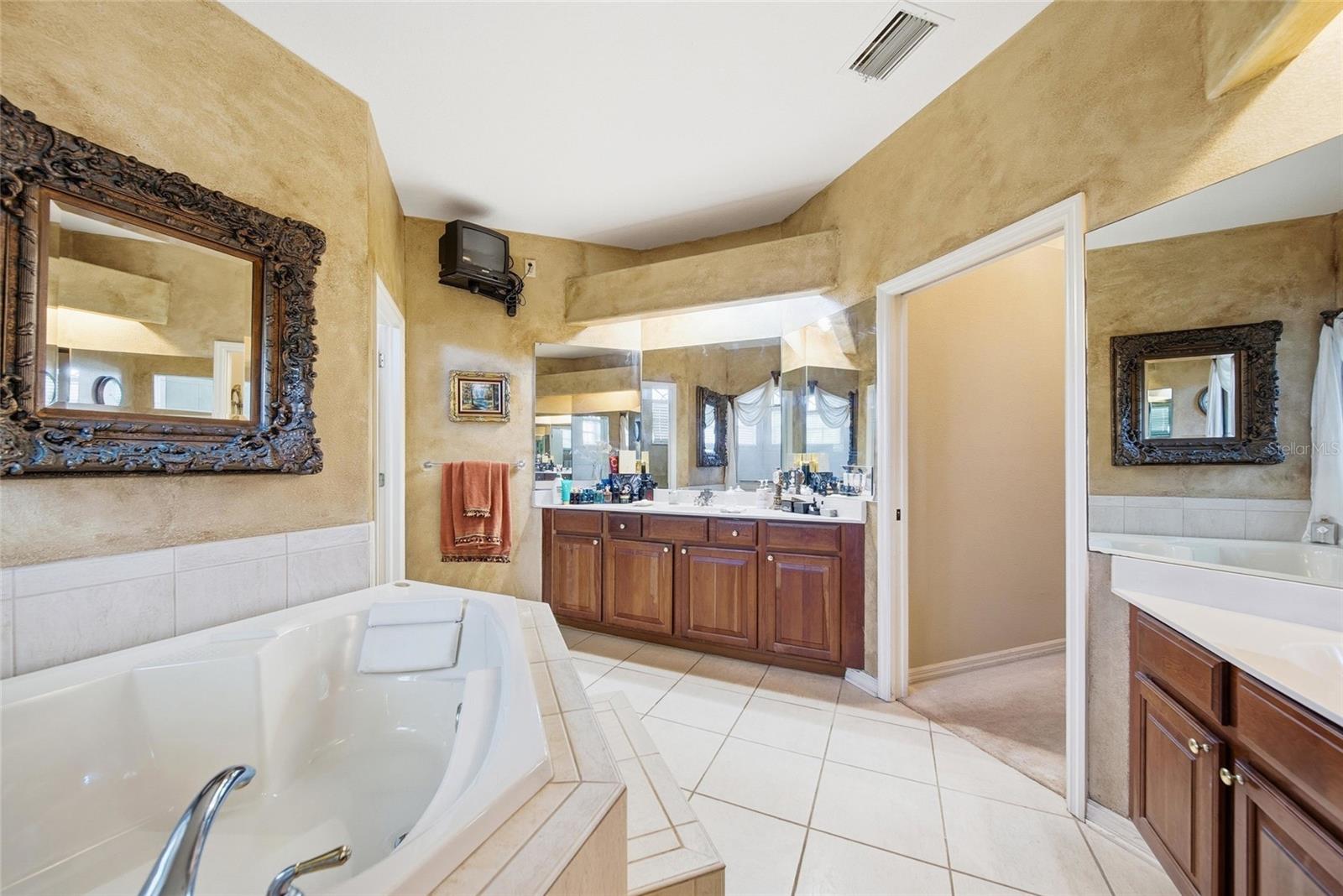 18310 EASTWYCK DR, TAMPA, FL, 33647