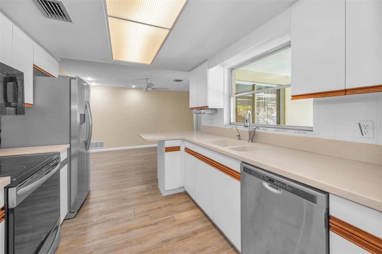 1359 WHISPERING PINES DR, CLEARWATER, FL, 33764