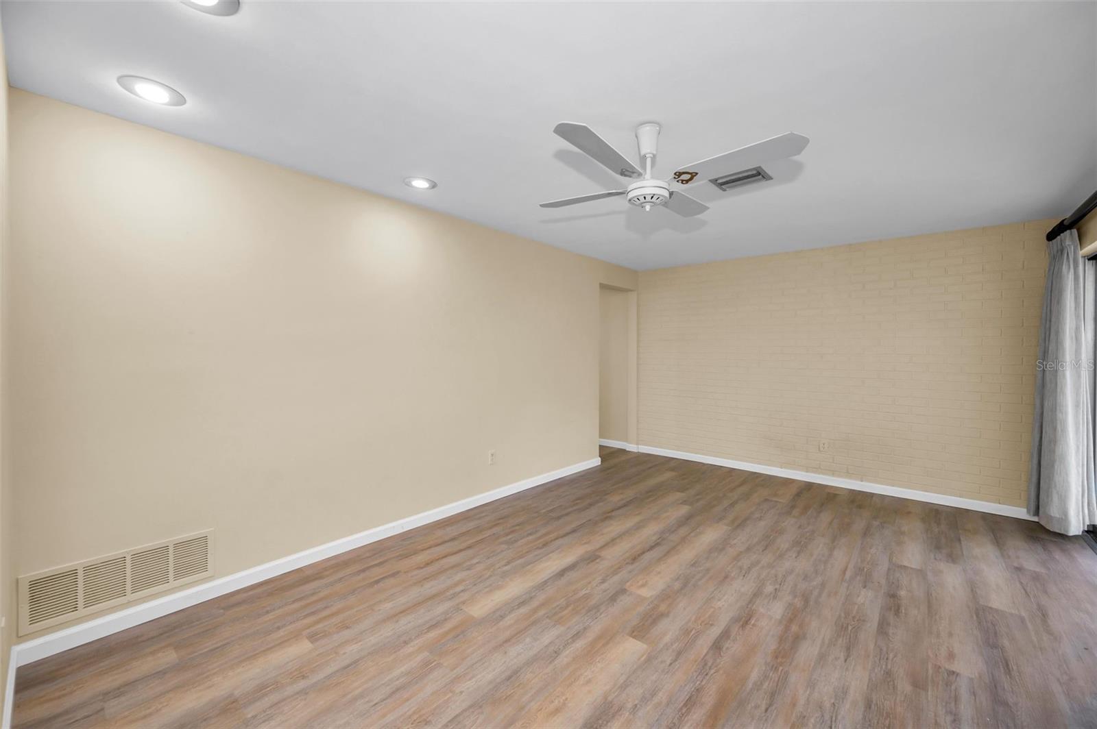 1359 WHISPERING PINES DR, CLEARWATER, FL, 33764