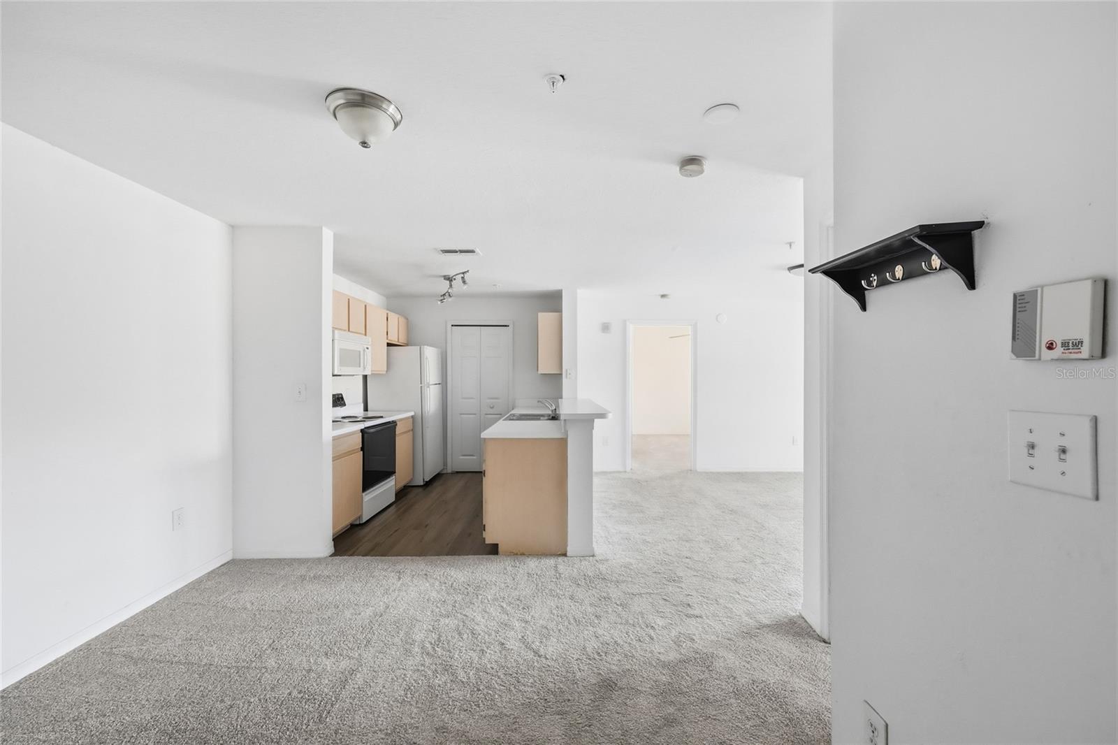 5447 VINELAND RD #1205, ORLANDO, FL, 32811