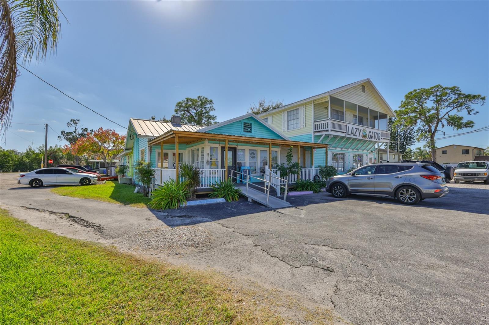 102 W SHELL POINT RD, RUSKIN, FL, 33570