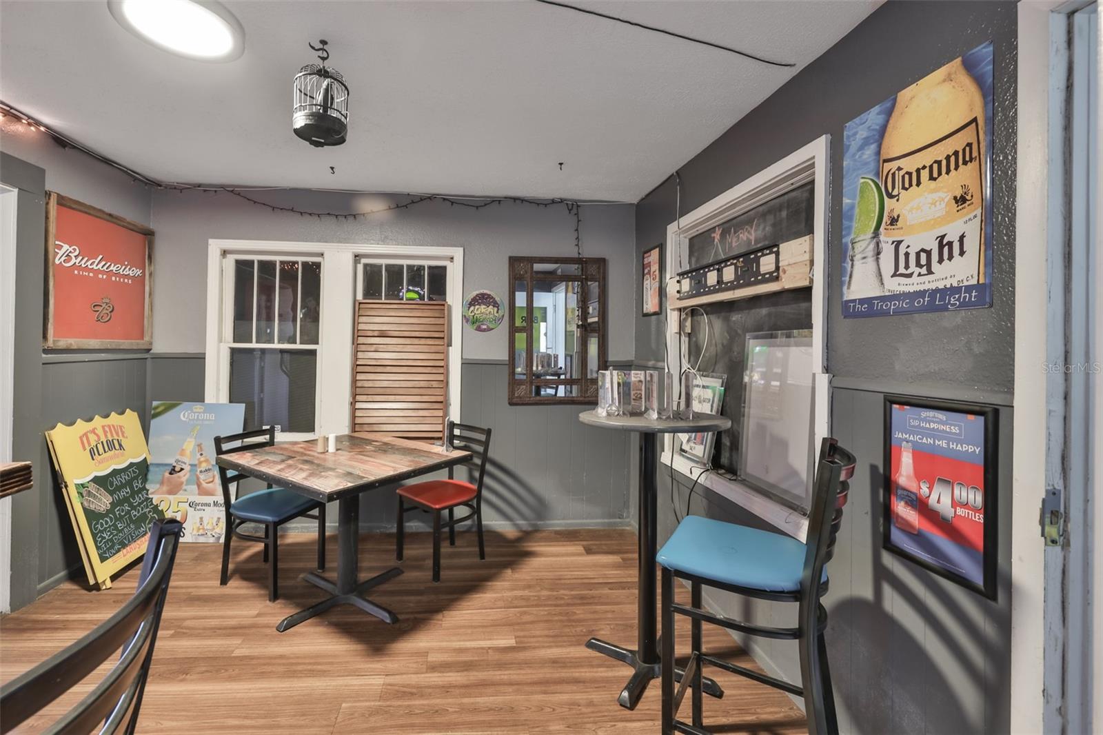 102 W SHELL POINT RD, RUSKIN, FL, 33570