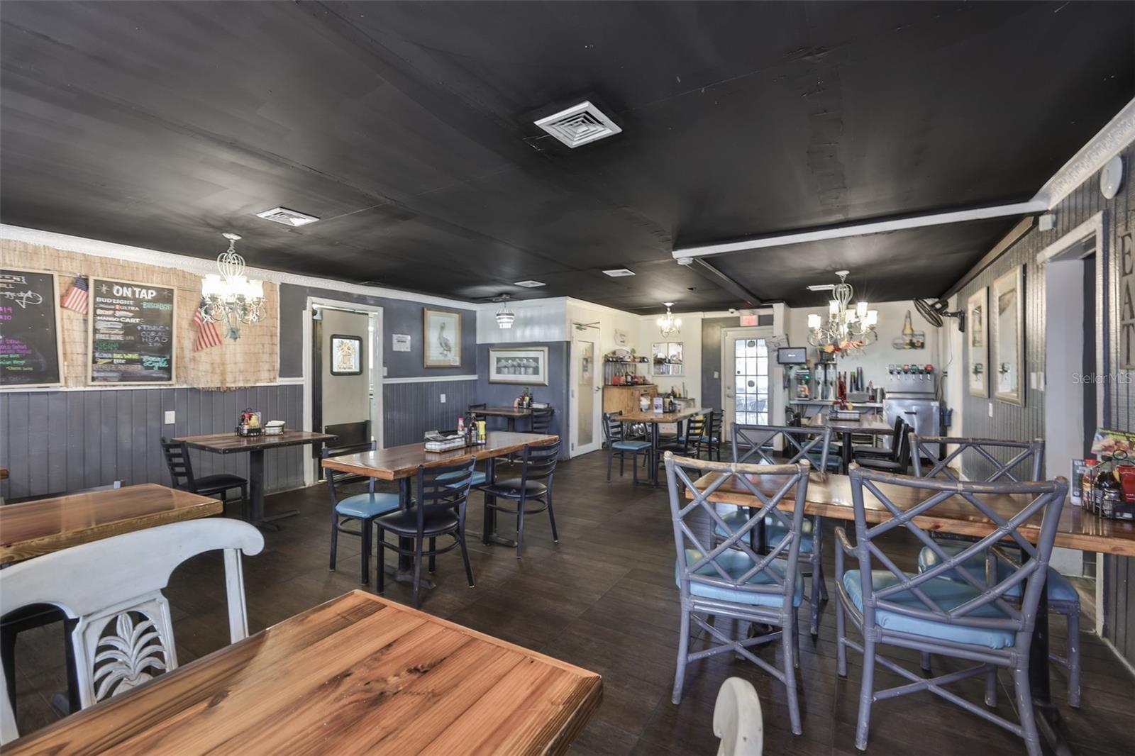 102 W SHELL POINT RD, RUSKIN, FL, 33570