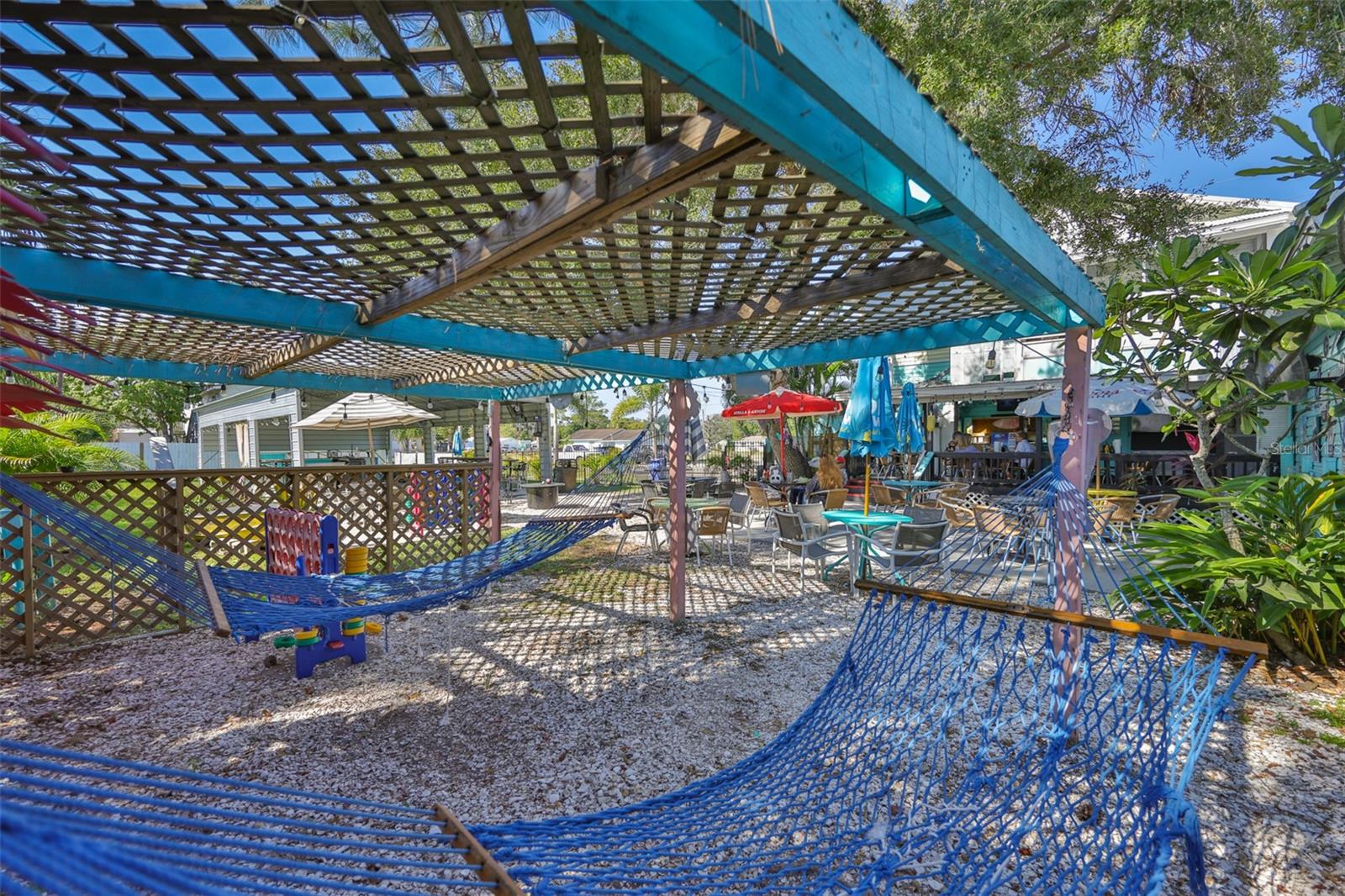 102 W SHELL POINT RD, RUSKIN, FL, 33570