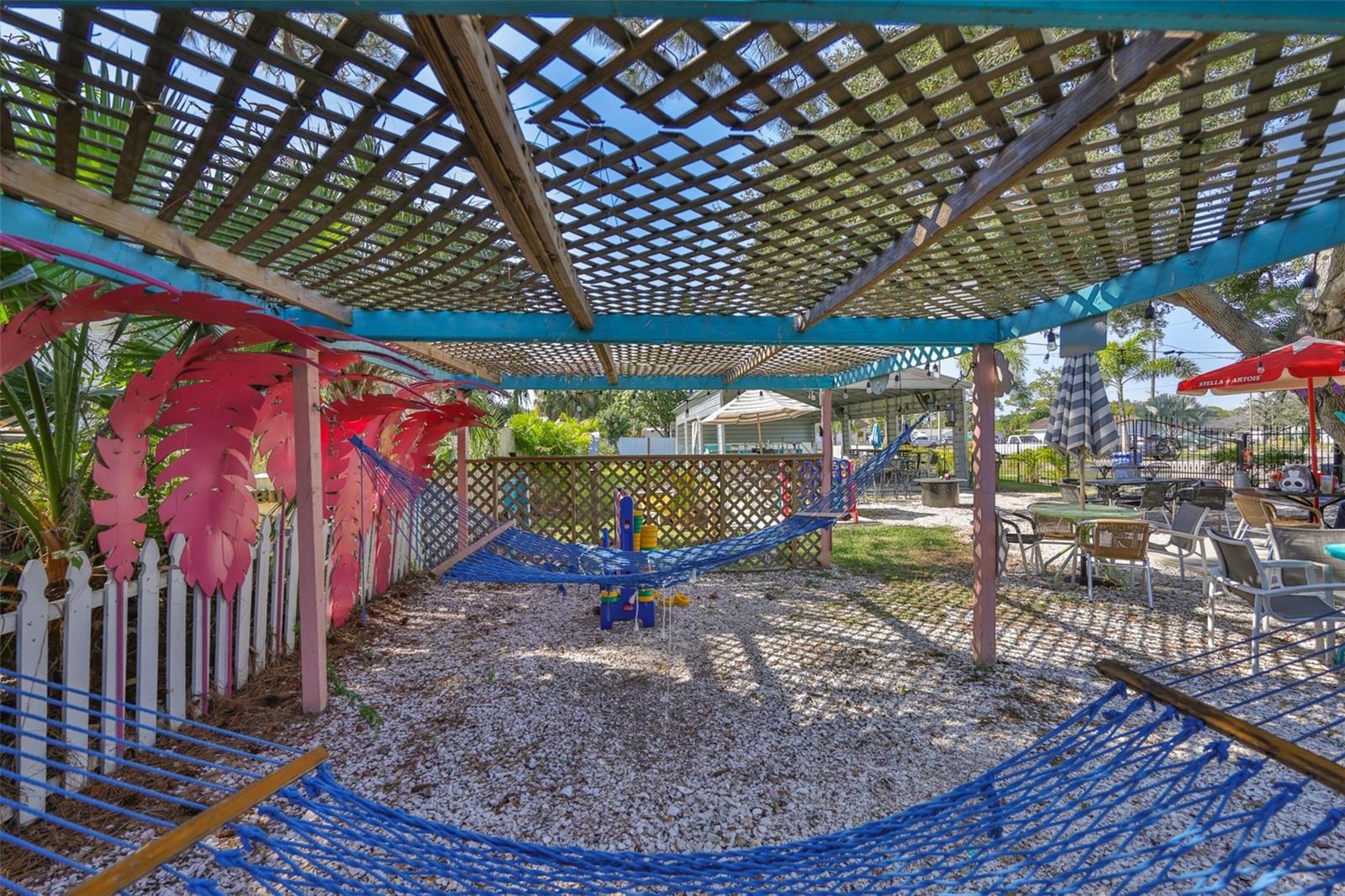 102 W SHELL POINT RD, RUSKIN, FL, 33570