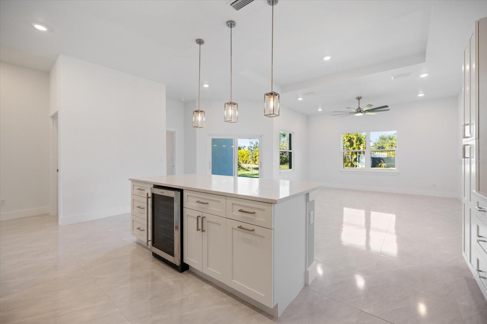 398 SUNSET RD N, ROTONDA WEST, FL, 33947