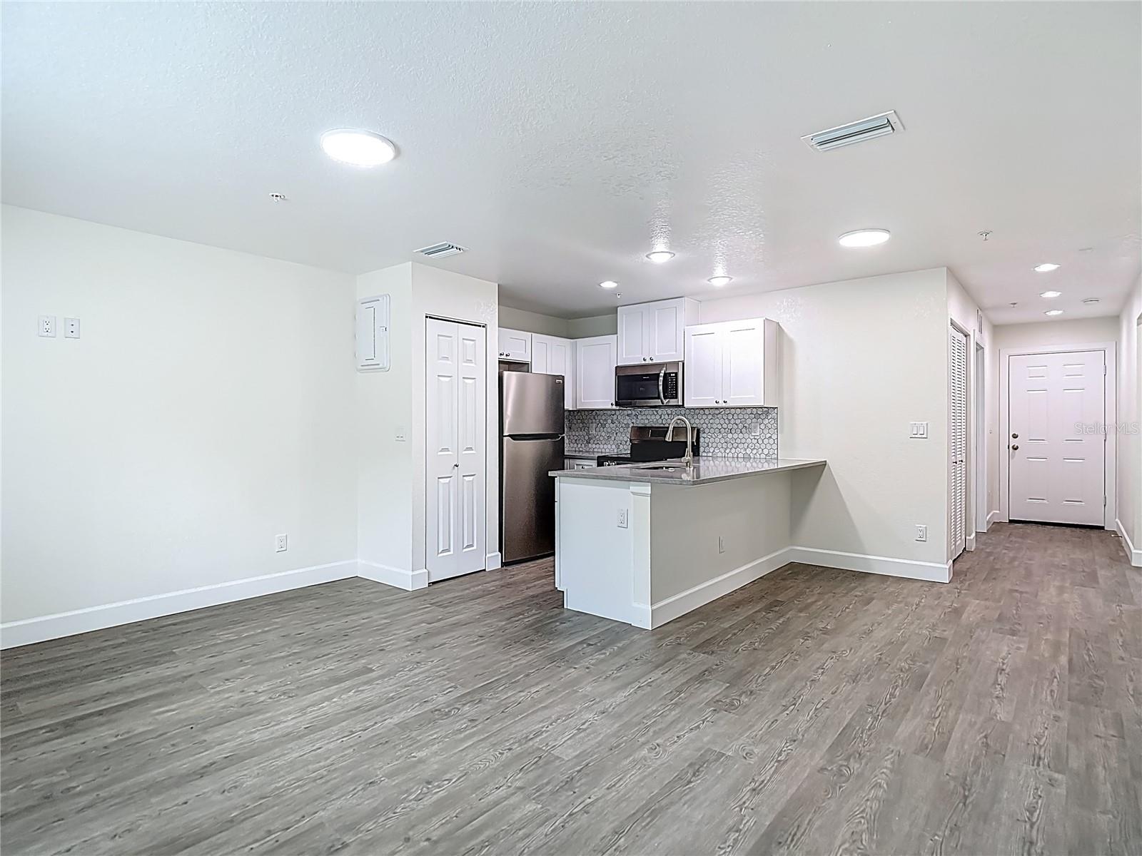 401 E BOYER ST #2, TARPON SPRINGS, FL, 34689