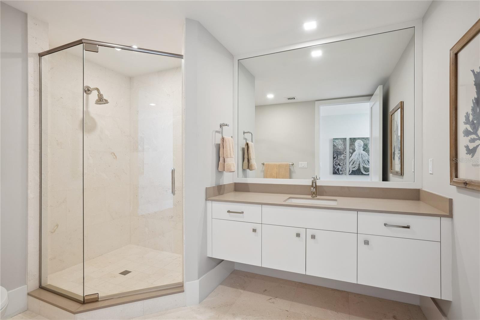 A4672432 Property Photo